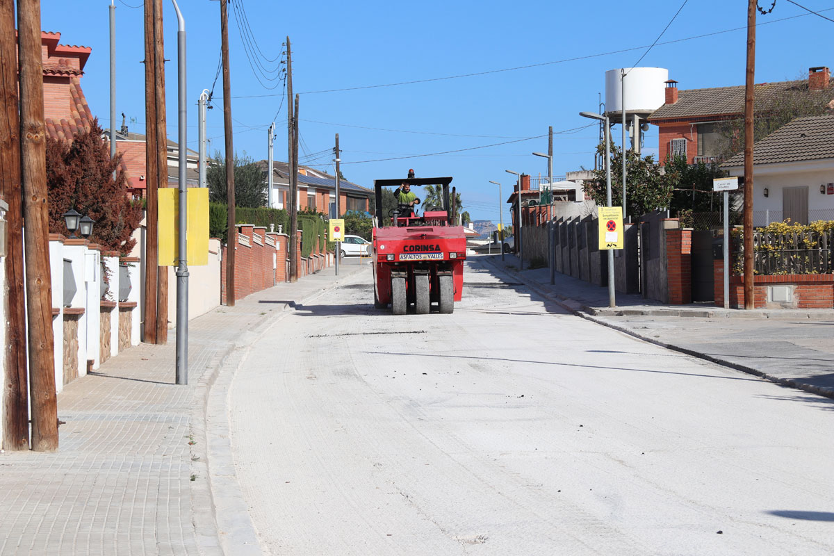 S'inicien les obres de pavimentació del carrer de la Creu de Baduell 