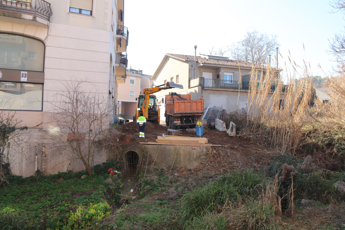 Comença la urbanització de la part sud del carrer Major